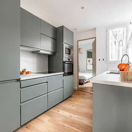 Flat With Billard And View Apartment Paris