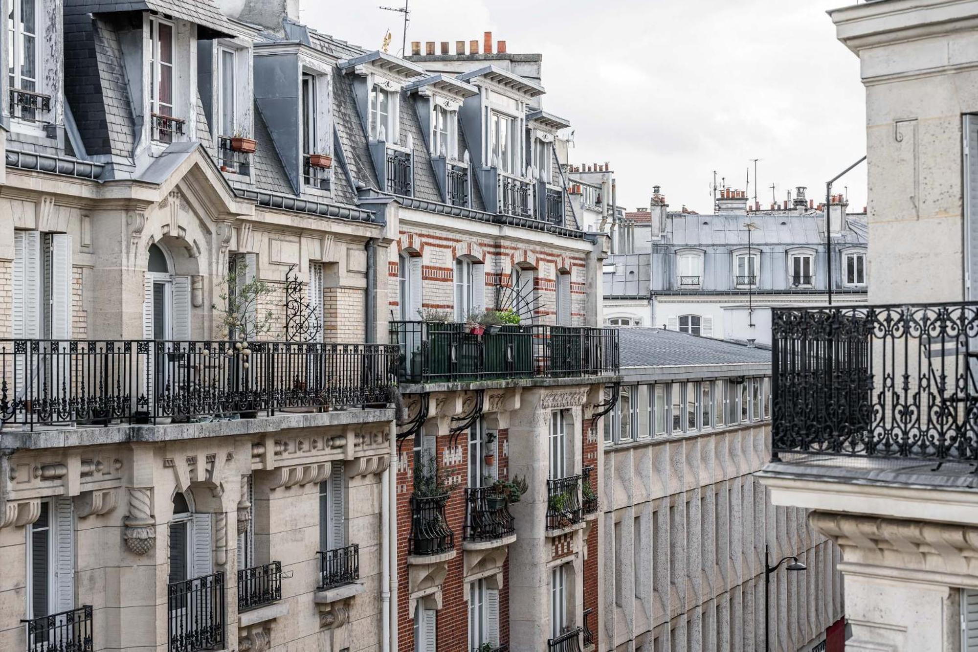Flat With Billard And View Apartment